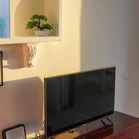 Sunset Views 阿德耶