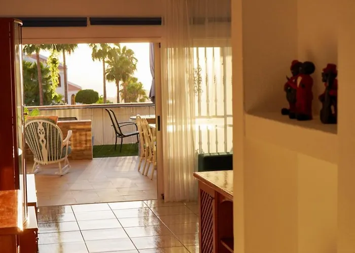 Sunset Views Apartment *