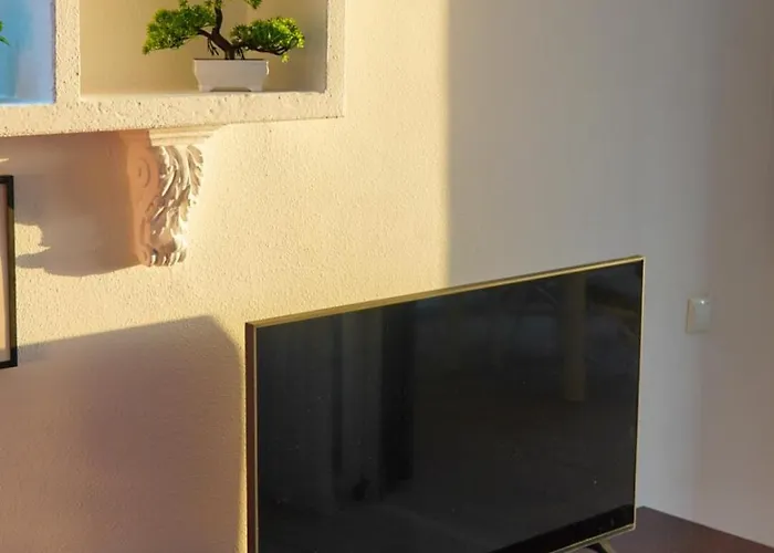 Sunset Views 阿德耶